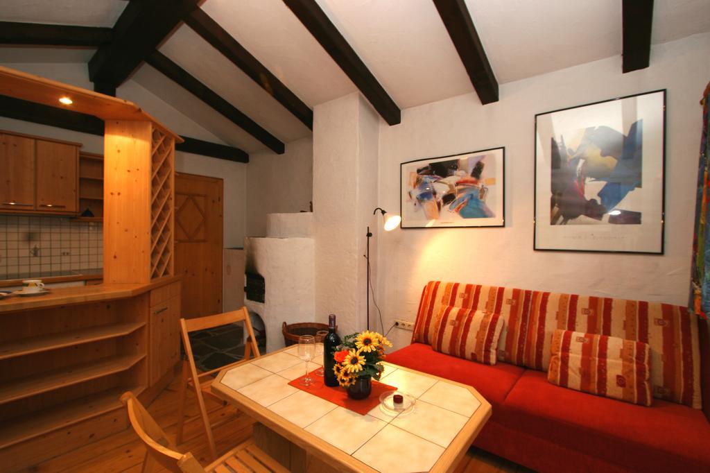 Landhotel Rauchenwalderhof Mayrhofen Szoba fotó